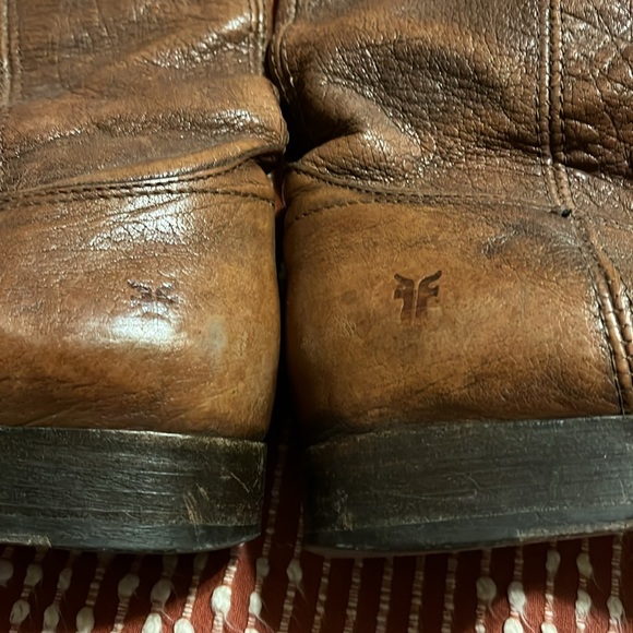 Frye Melissa Boots. Size 8 - Picture 5 of 8